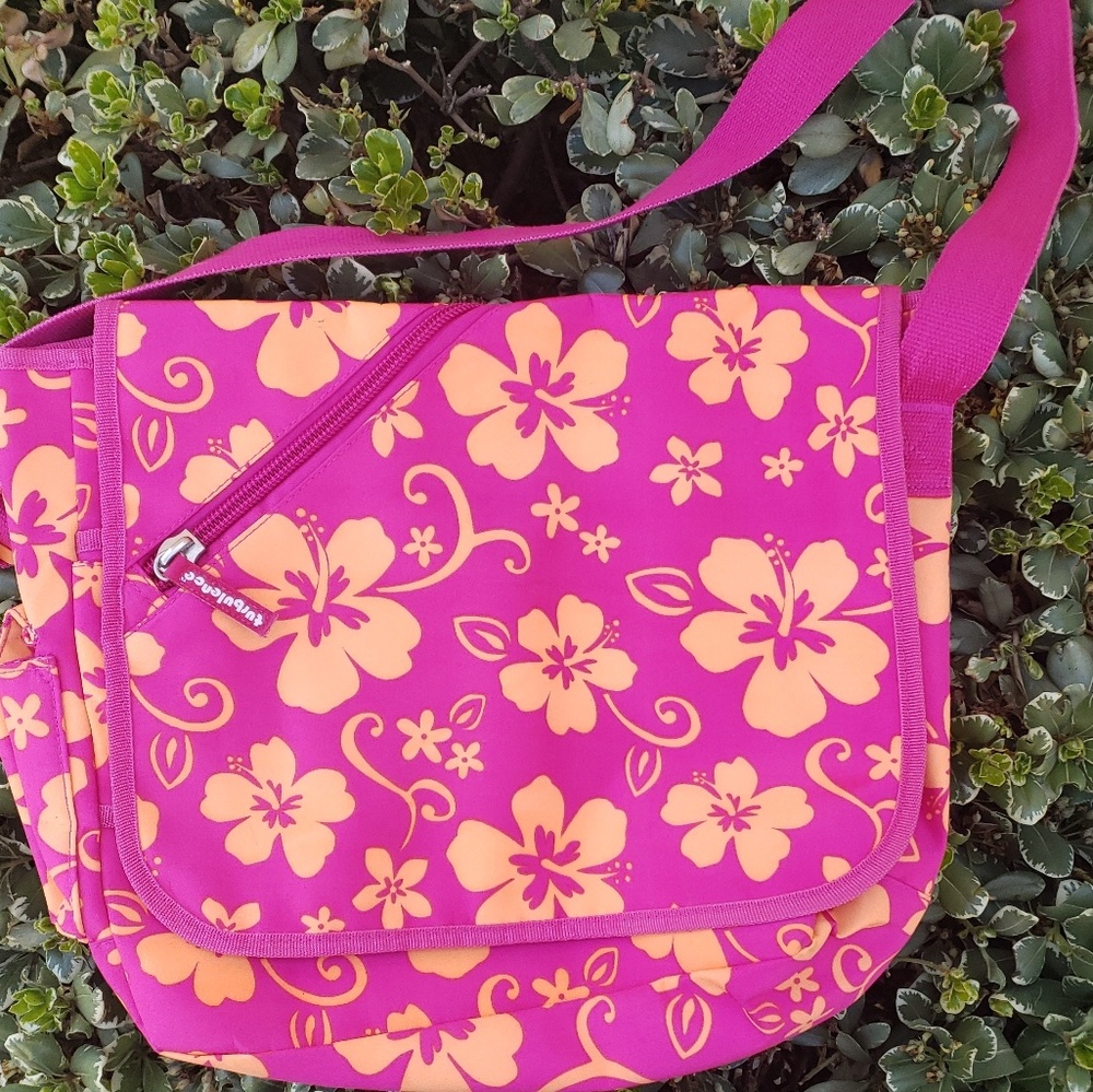 Hawaiian style messenger/book bag by Turbu…